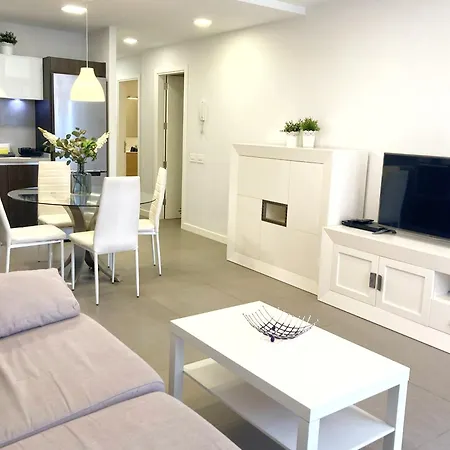 Sagasta Beachfront With Balcony *