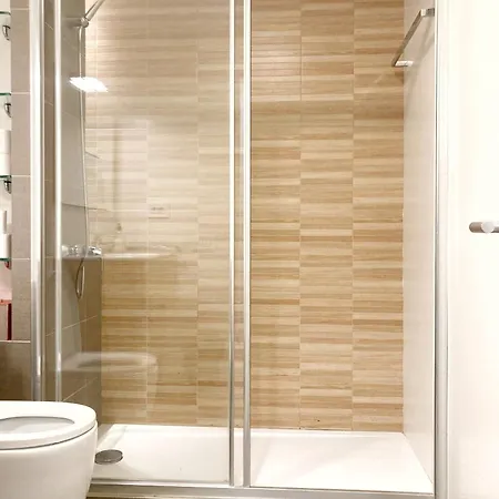 Sagasta Beachfront With Balcony Lägenhet